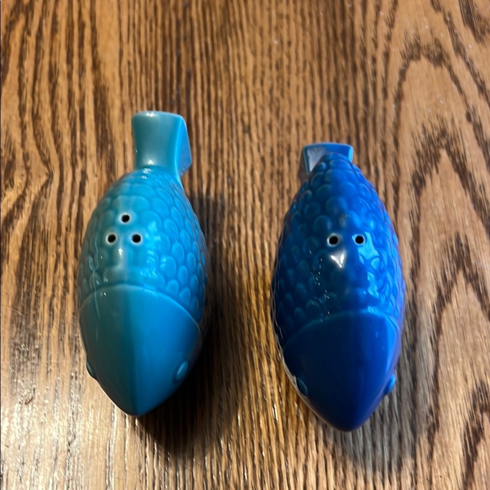 Blue and Teal Fish Shaped Salt and Pepper Shakers - Picture 2 of 3